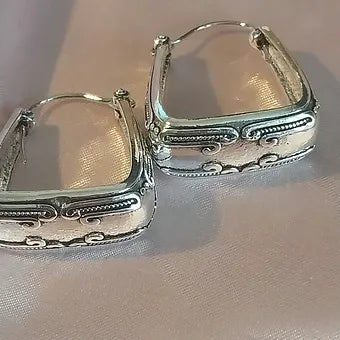 Tringle Vintage Gemz