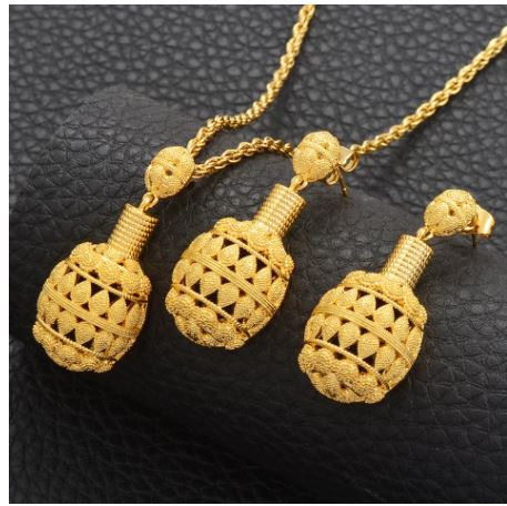 Golden Pineapple Set